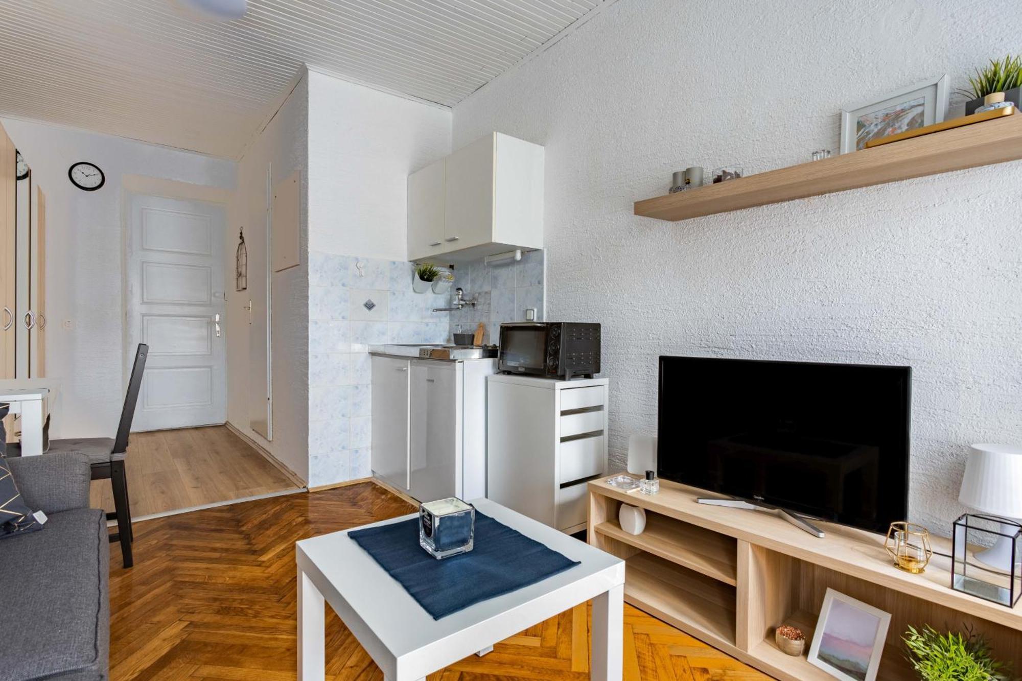 Apartment Petra By Blue Apartments Ζάγκρεμπ Εξωτερικό φωτογραφία